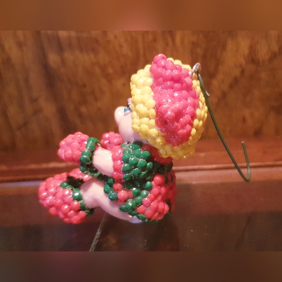 1986 Muppet Babies Miss Piggy Figure Beaded Upcycled Hand Crafted Ornament - Picture 4 of 17
